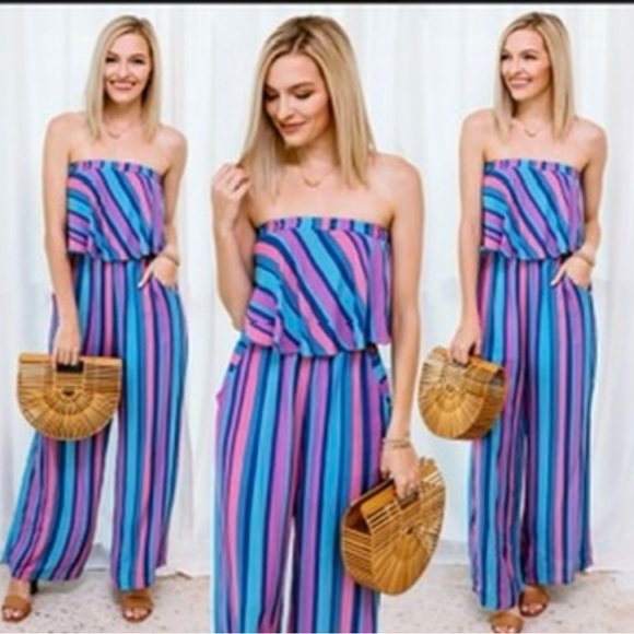 Pants - 🤗NEW🤗Women’s Striped Blue and Pink Jumpsuit, Size Large